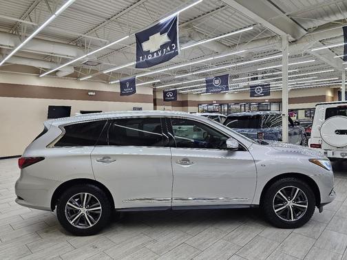 2018 INFINITI QX60 Base