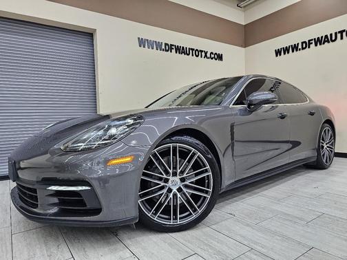 2018 Porsche Panamera 4S