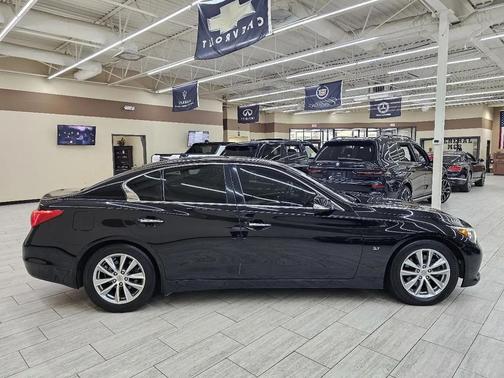 Black 2015 INFINITI Q50 Premium