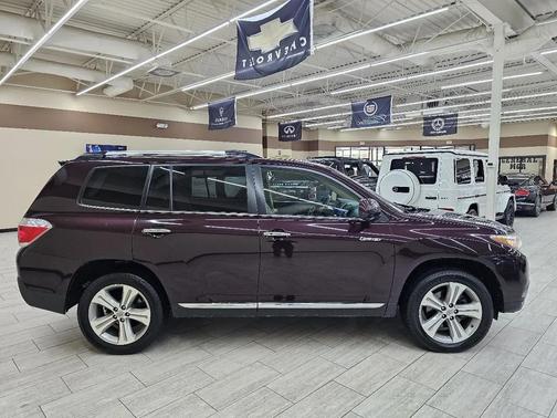 Burgundy 2012 Toyota Highlander Limited