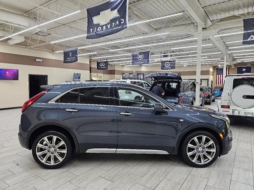 2019 Cadillac XT4 Premium Luxury