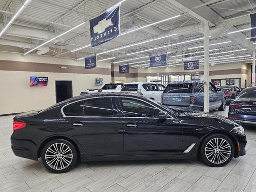 2018 BMW 530 530i