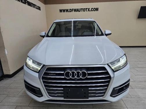 White 2018 Audi Q7 3.0T Prestige