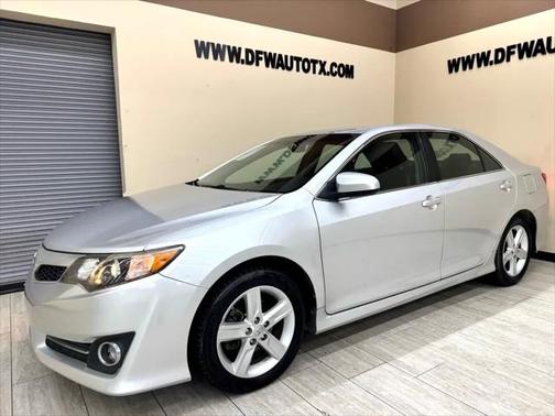 2014 Toyota Camry SE Sport
