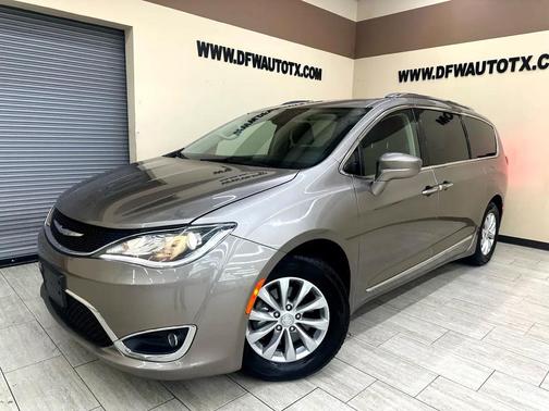 2018 Chrysler Pacifica Touring-L Plus