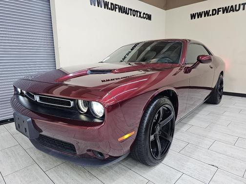 2022 Dodge Challenger SXT