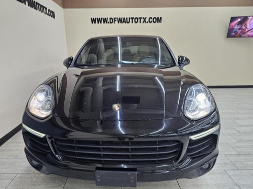 2018 Porsche Cayenne Platinum Edition