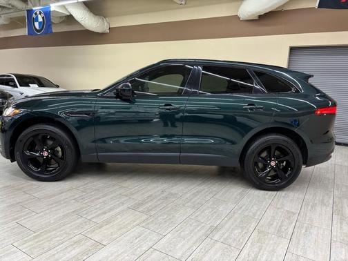 2018 Jaguar F-PACE 25t Premium