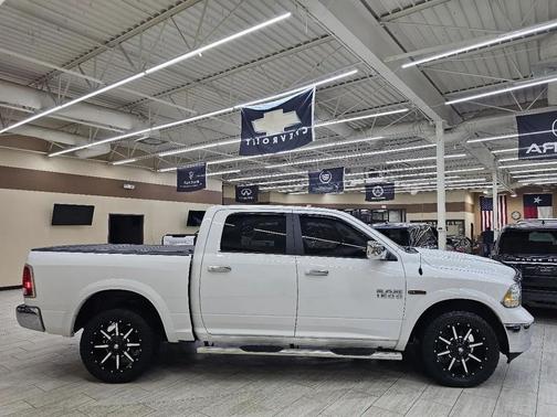 2017 RAM 1500 Laramie