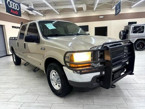 2001 Ford F-250 XL Crew Cab