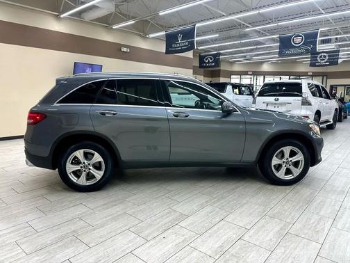 2018 Mercedes-Benz GLC 300 Base