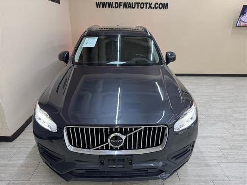 2021 Volvo XC90 T6 Momentum