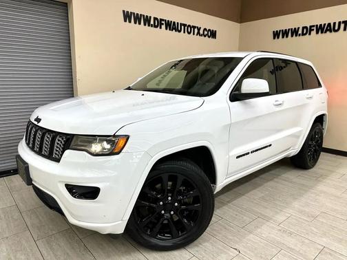 2022 Jeep Grand Cherokee Laredo