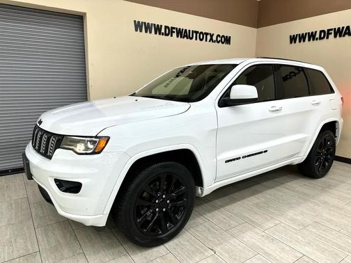 2022 Jeep Grand Cherokee Laredo