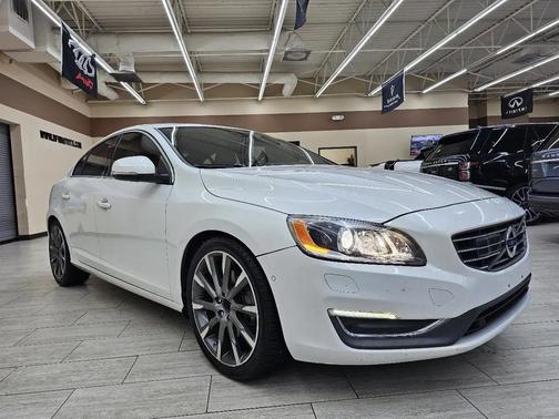 White 2015 Volvo S60 T6 Platinum