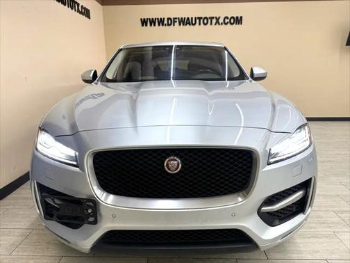 2017 Jaguar F-PACE 35t R-Sport