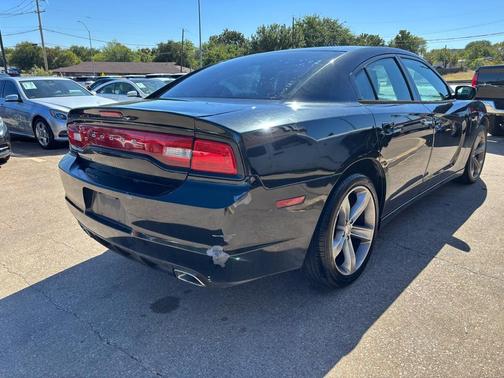 2011 Dodge Charger Base