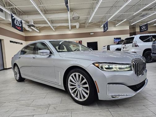 2020 BMW 740 740i