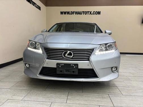 Silver Lining Metallic 2014 Lexus ES 350 Base