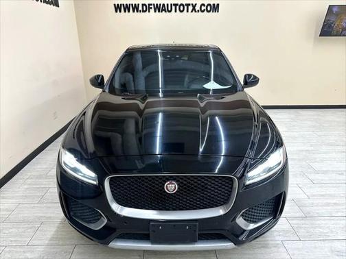 2019 Jaguar F-PACE S
