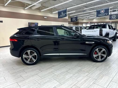 2019 Jaguar F-PACE S