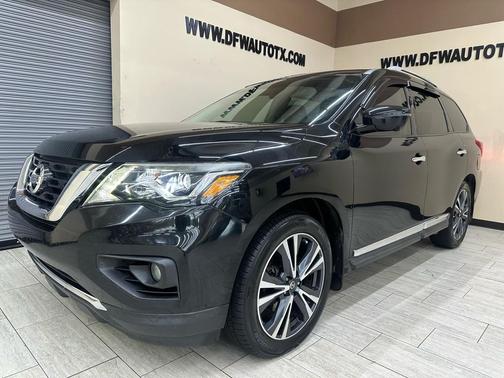 2017 Nissan Pathfinder Platinum