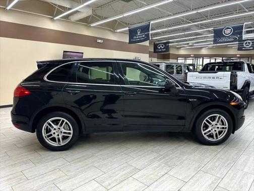 2014 Porsche Cayenne Hybrid S