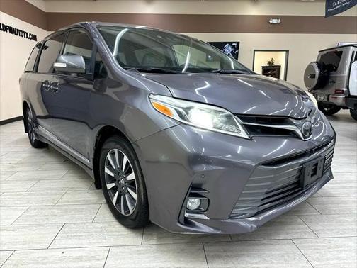 2019 Toyota Sienna Limited Premium