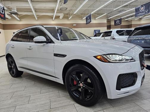 2019 Jaguar F-PACE S
