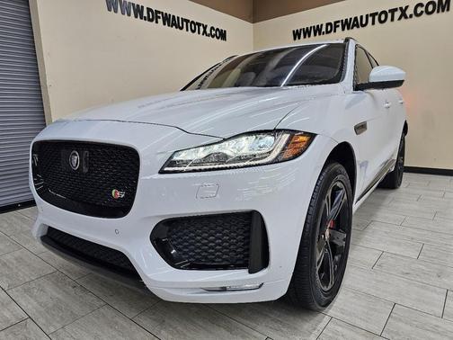 2019 Jaguar F-PACE S