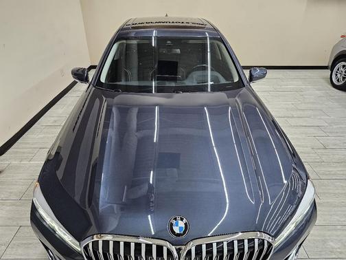 2020 BMW 740 740i