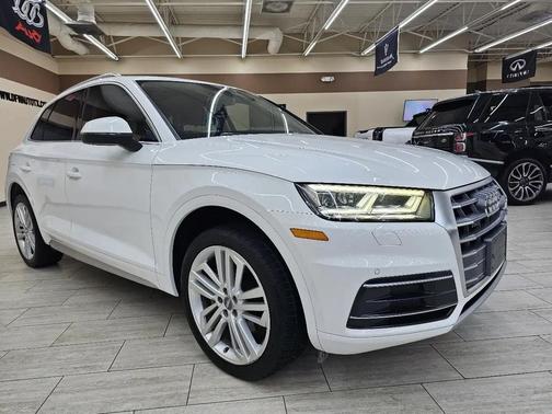Ibis White 2018 Audi Q5 2.0T Tech Premium
