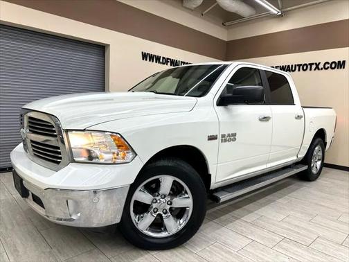 2016 RAM 1500 SLT