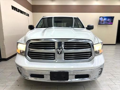 2016 RAM 1500 SLT