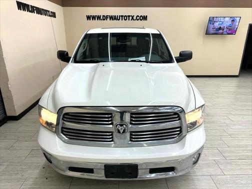 2016 RAM 1500 SLT