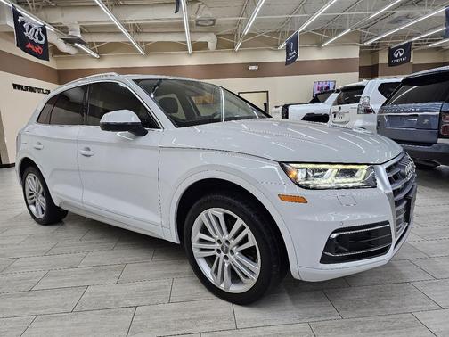 2020 Audi Q5 45 Premium Plus