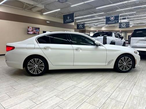 2017 BMW 530 530i