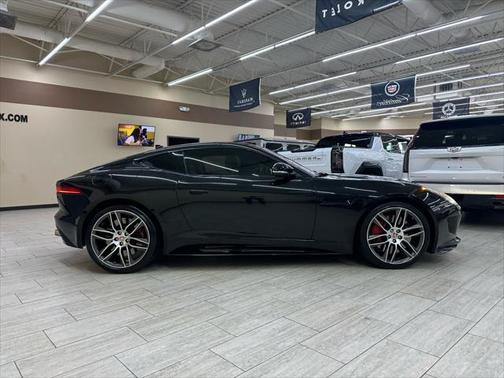 2016 Jaguar F-TYPE R