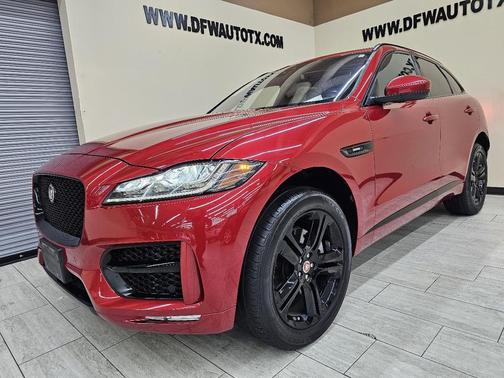 2017 Jaguar F-PACE 35t R-Sport
