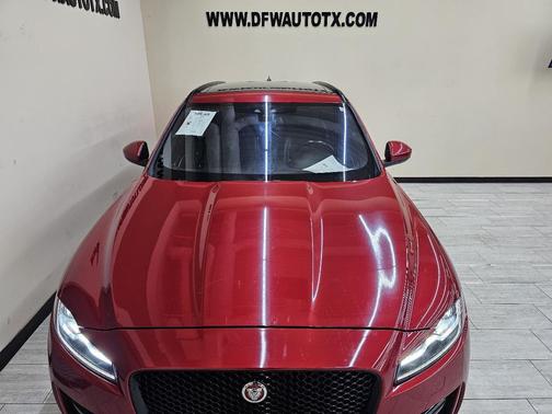 2017 Jaguar F-PACE 35t R-Sport
