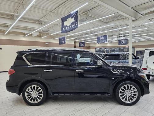 2016 INFINITI QX80 Base