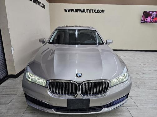 2017 BMW 740 740i