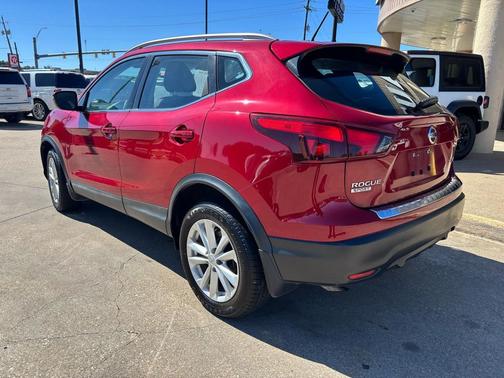 2017 Nissan Rogue Sport SV