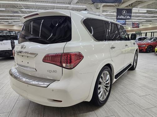 2016 INFINITI QX80 Base