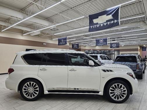 2016 INFINITI QX80 Base
