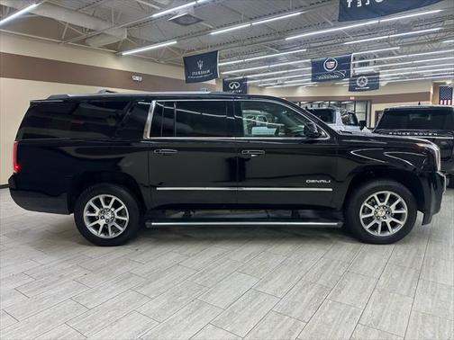 2017 GMC Yukon XL Denali