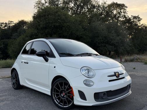 Bianco (White) 2013 FIAT 500 Abarth