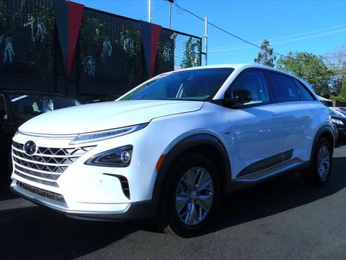 2022 Hyundai NEXO Blue
