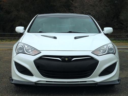 2013 Hyundai Genesis Coupe 2.0T Premium
