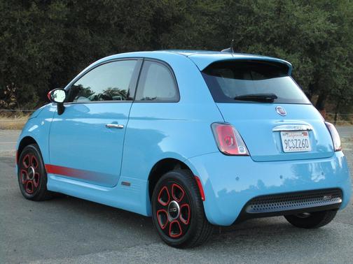 2017 FIAT 500e Battery Electric